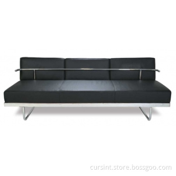 LC5 three-seater sofa